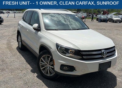 2013 Volkswagen Tiguan SE w/Sunroof & Nav