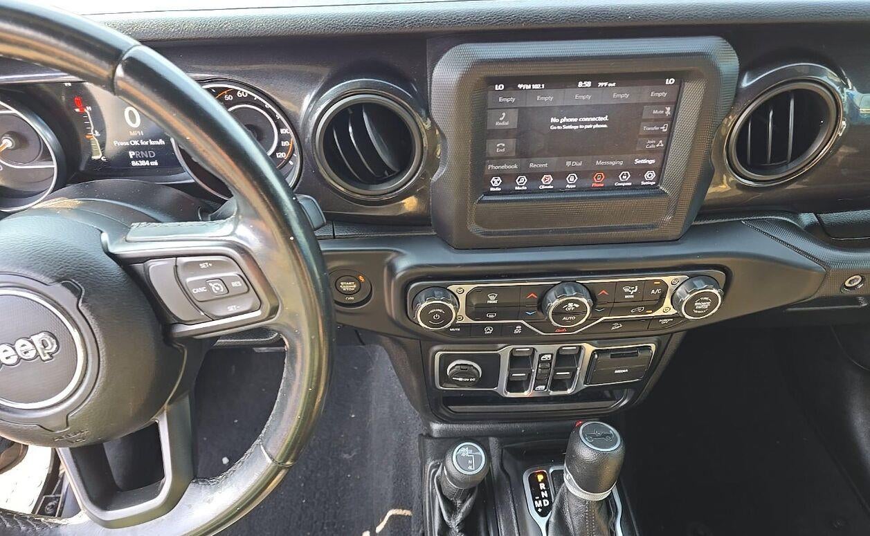 2020 Jeep Wrangler Unlimited Black and Tan