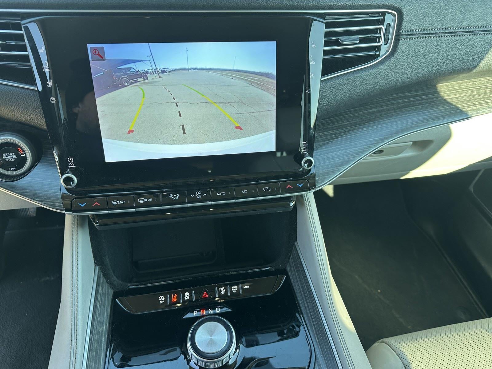 2024 Jeep Wagoneer L Series II