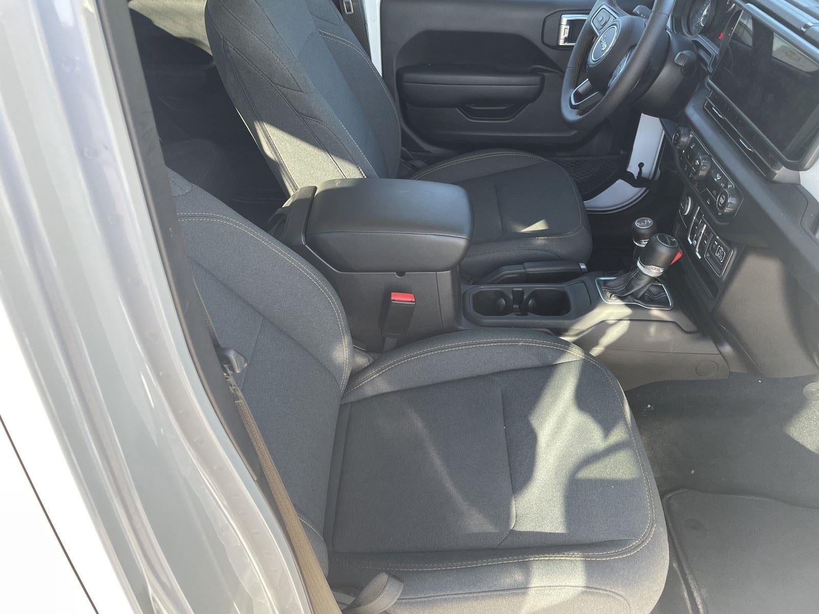 2025 Jeep Gladiator Sport S