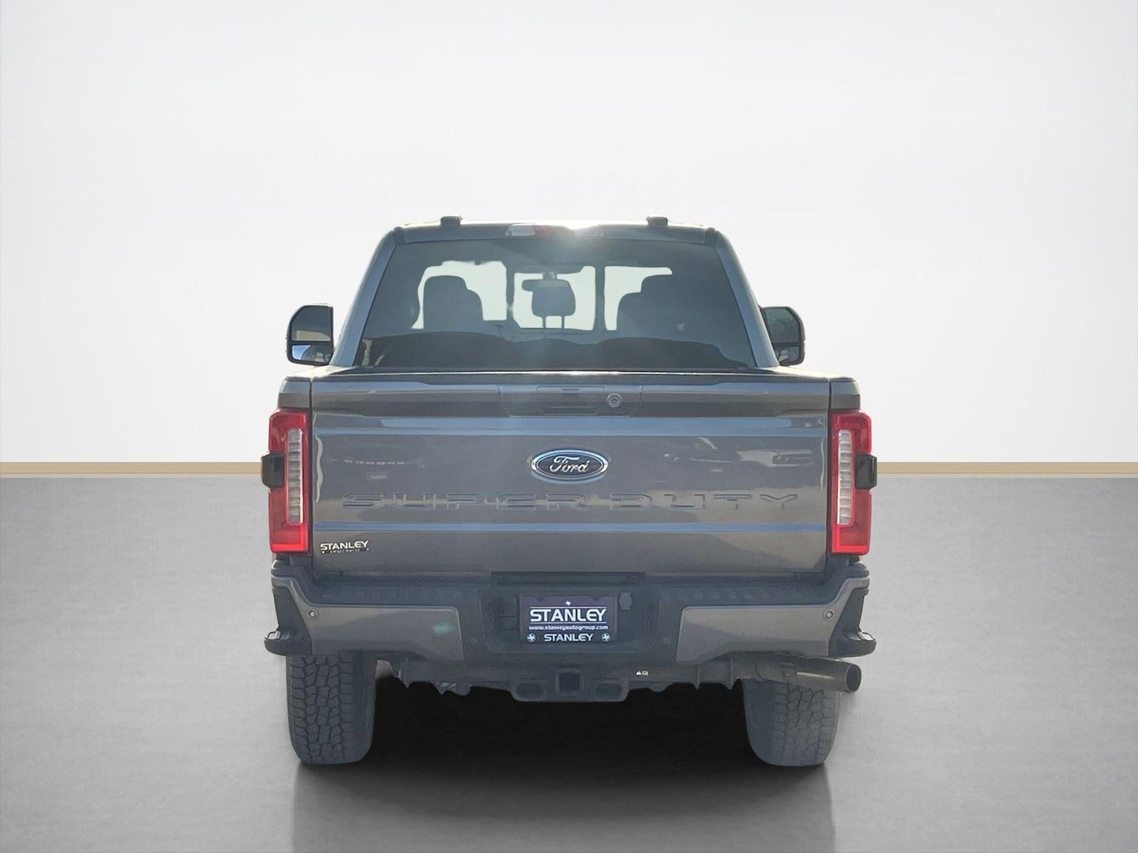 2023 Ford Super Duty F-250 SRW LARIAT