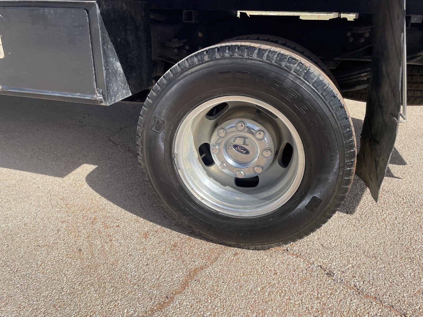 2023 Ford Super Duty F-350 DRW XLT