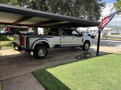 2023 Ford Super Duty F-350 DRW LARIAT