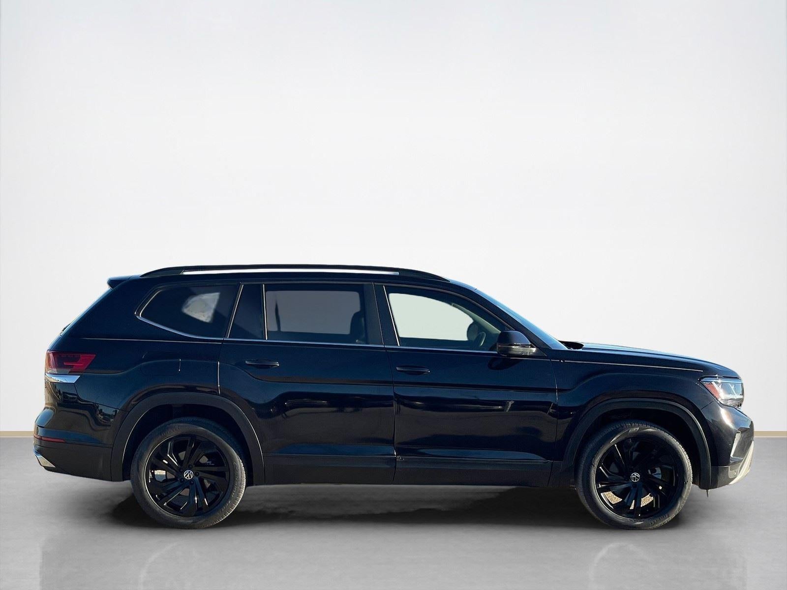 2022 Volkswagen Atlas 2.0T SE w/Technology