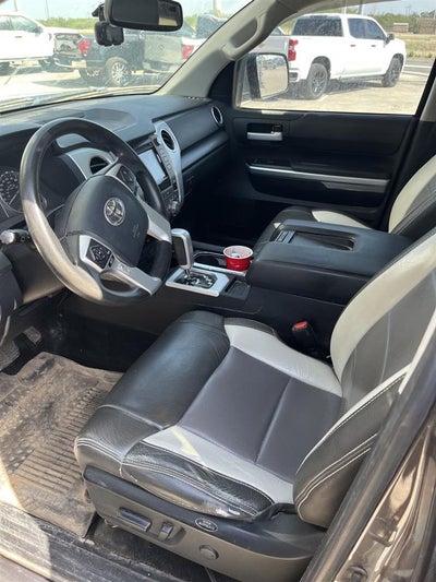 2017 Toyota Tundra SR5