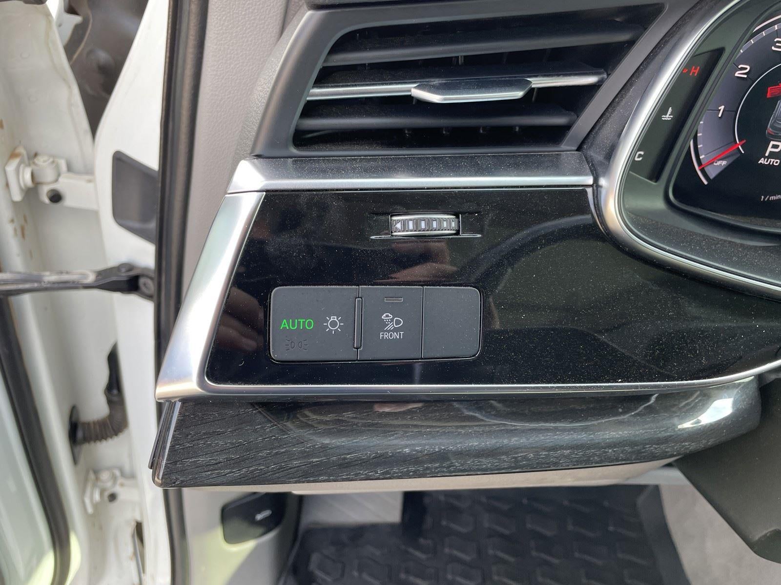 2020 Audi Q7 Premium Plus