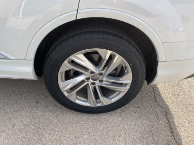 2020 Audi Q7 Premium Plus