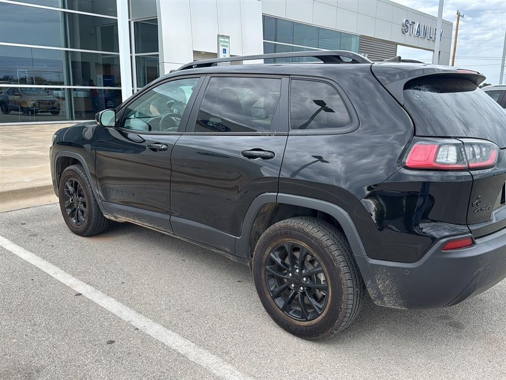 2023 Jeep Cherokee Altitude Lux