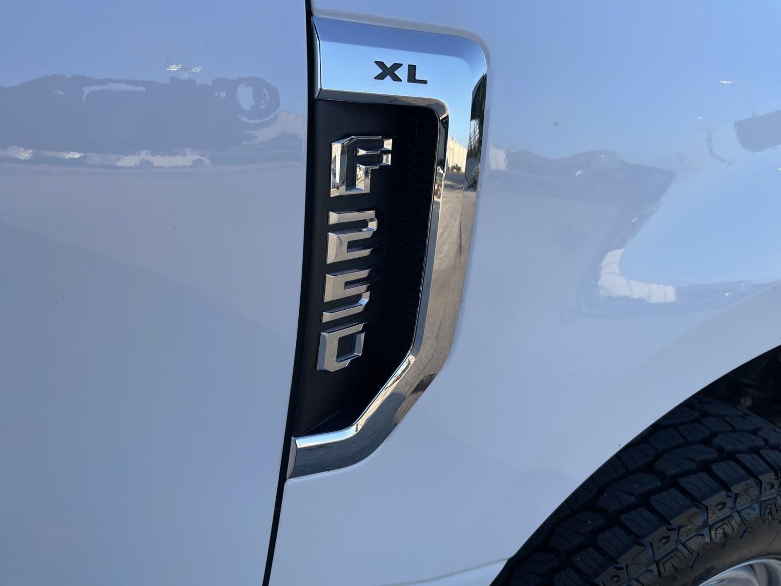 2022 Ford Super Duty F-250 SRW XL