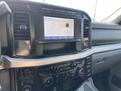 2023 Ford Super Duty F-350 DRW XLT