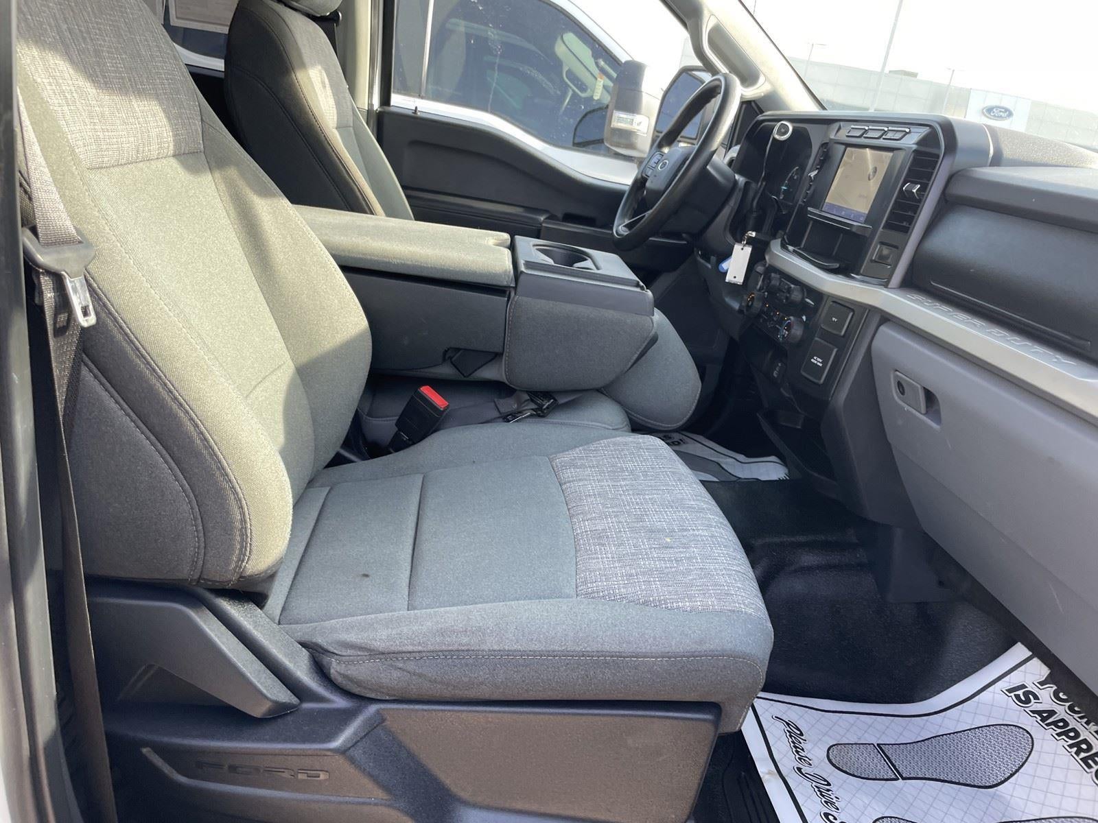 2023 Ford Super Duty F-350 DRW XLT