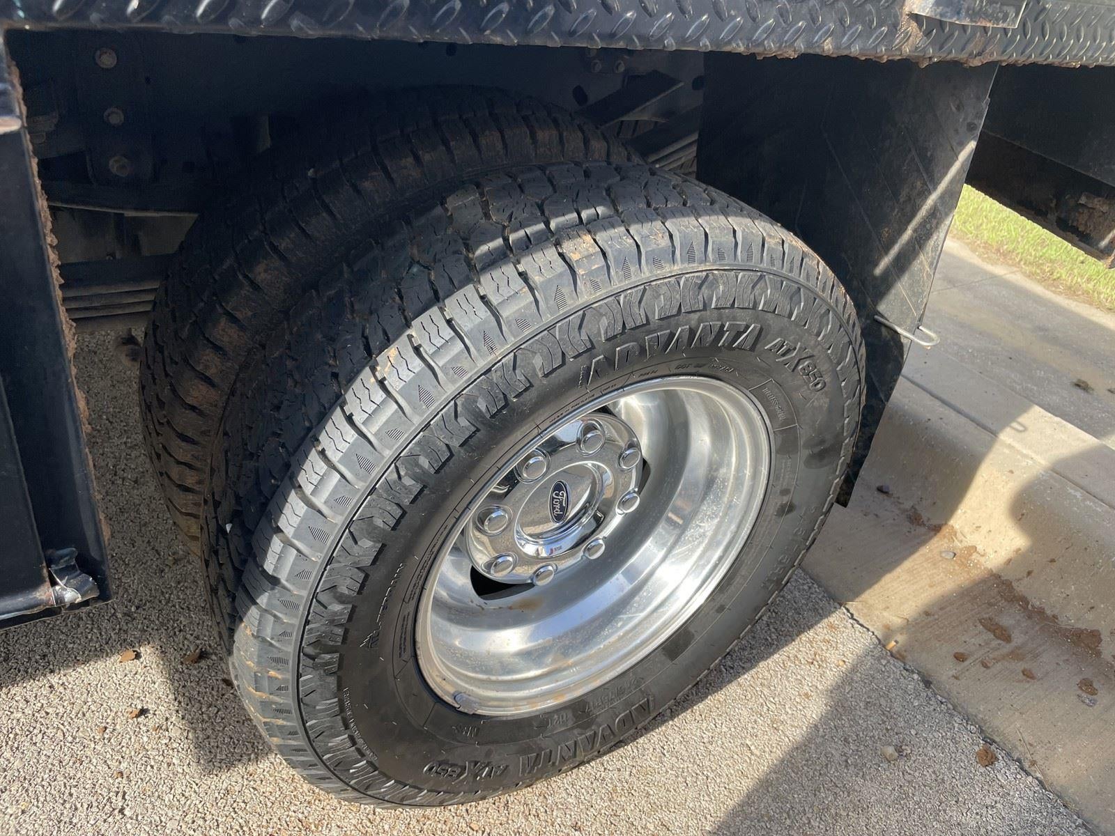 2023 Ford Super Duty F-350 DRW XLT
