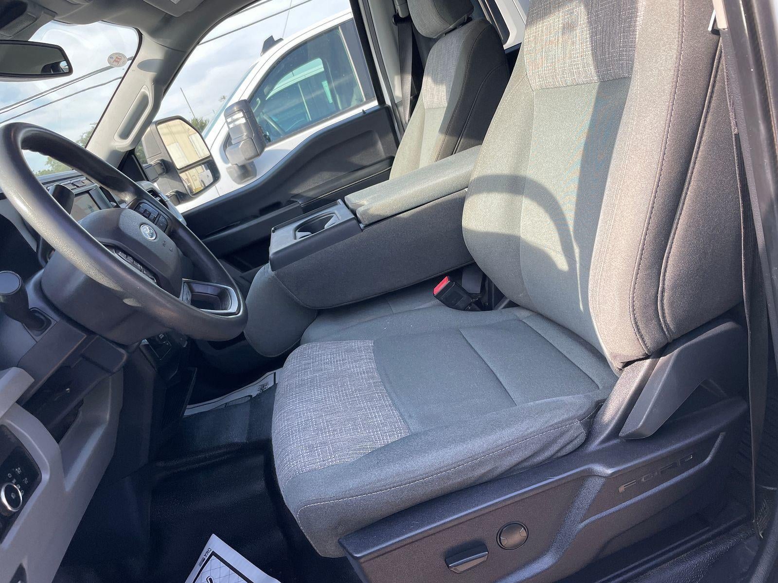 2023 Ford Super Duty F-350 DRW XLT