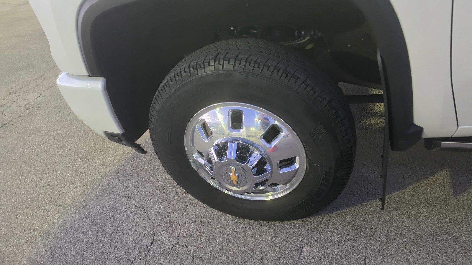 2025 Chevrolet Silverado 3500HD High Country