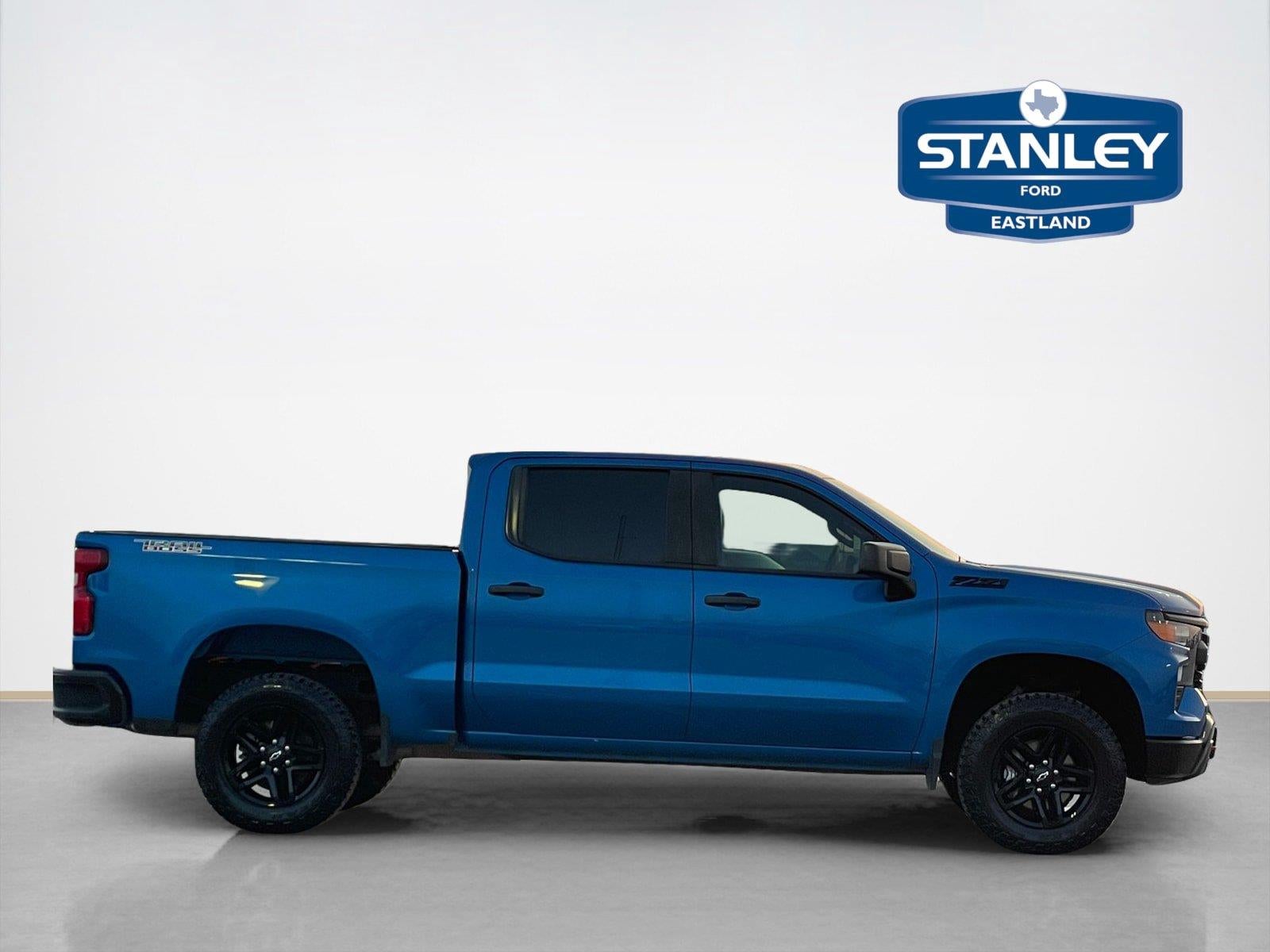 2023 Chevrolet Silverado 1500 Custom Trail Boss