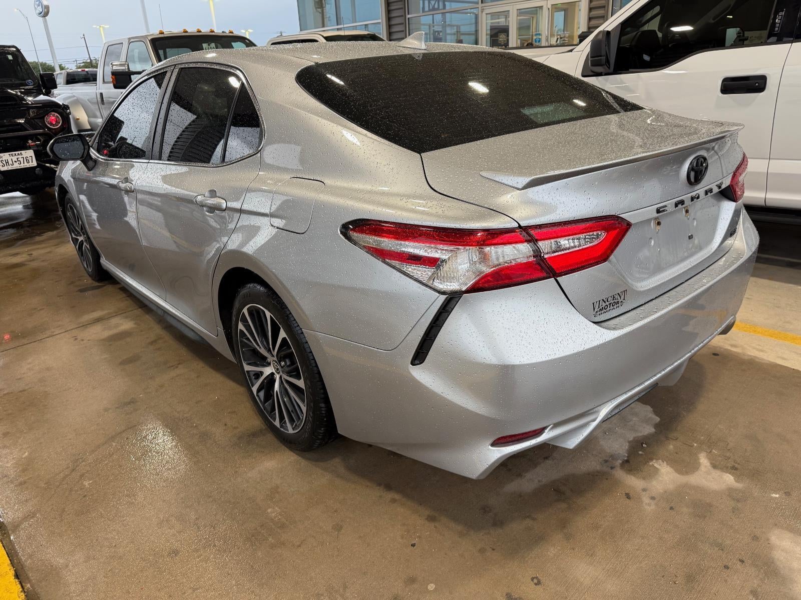 2020 Toyota Camry SE