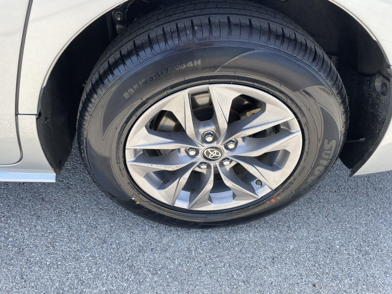 2025 Toyota Sienna XLE