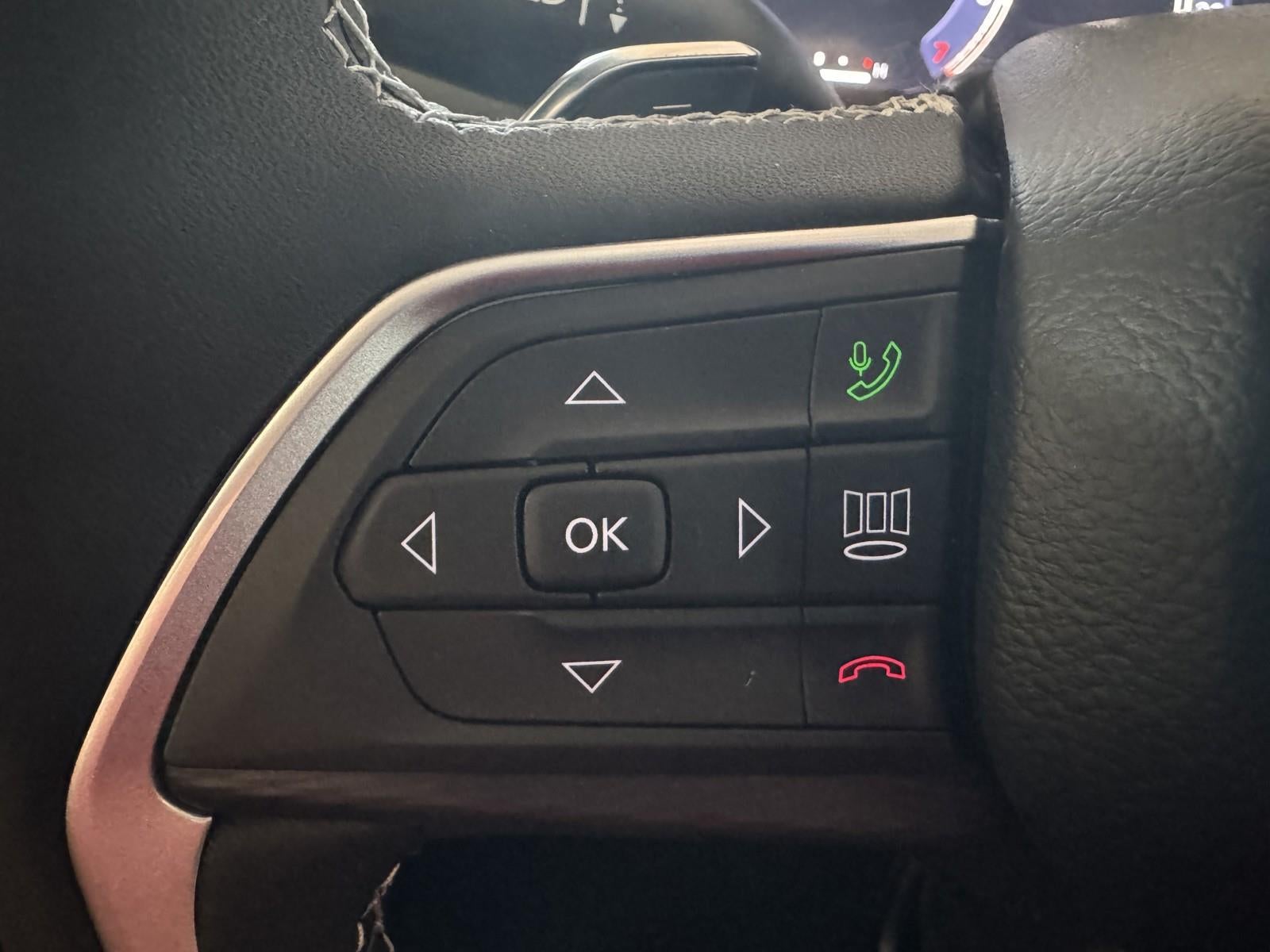 2025 Jeep Grand Cherokee GRAND CHEROKEE LAREDO 4X2