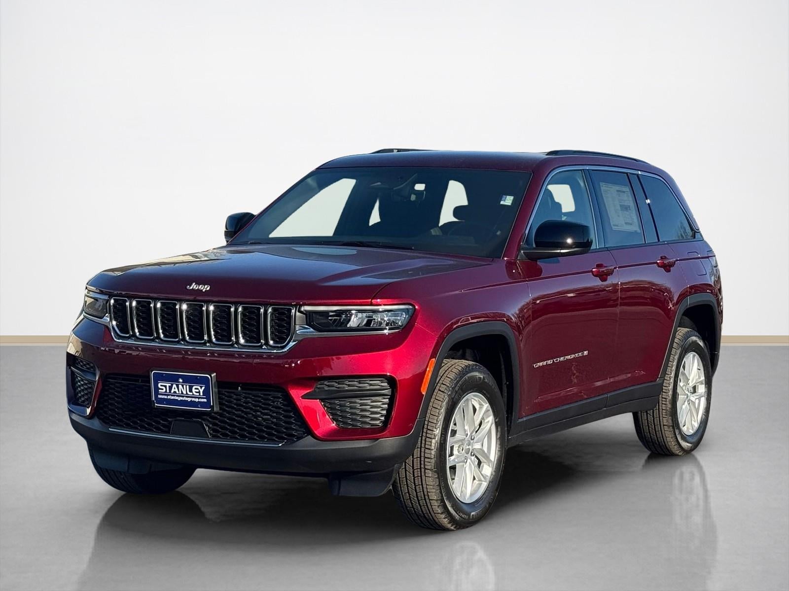 2025 Jeep Grand Cherokee GRAND CHEROKEE LAREDO 4X2