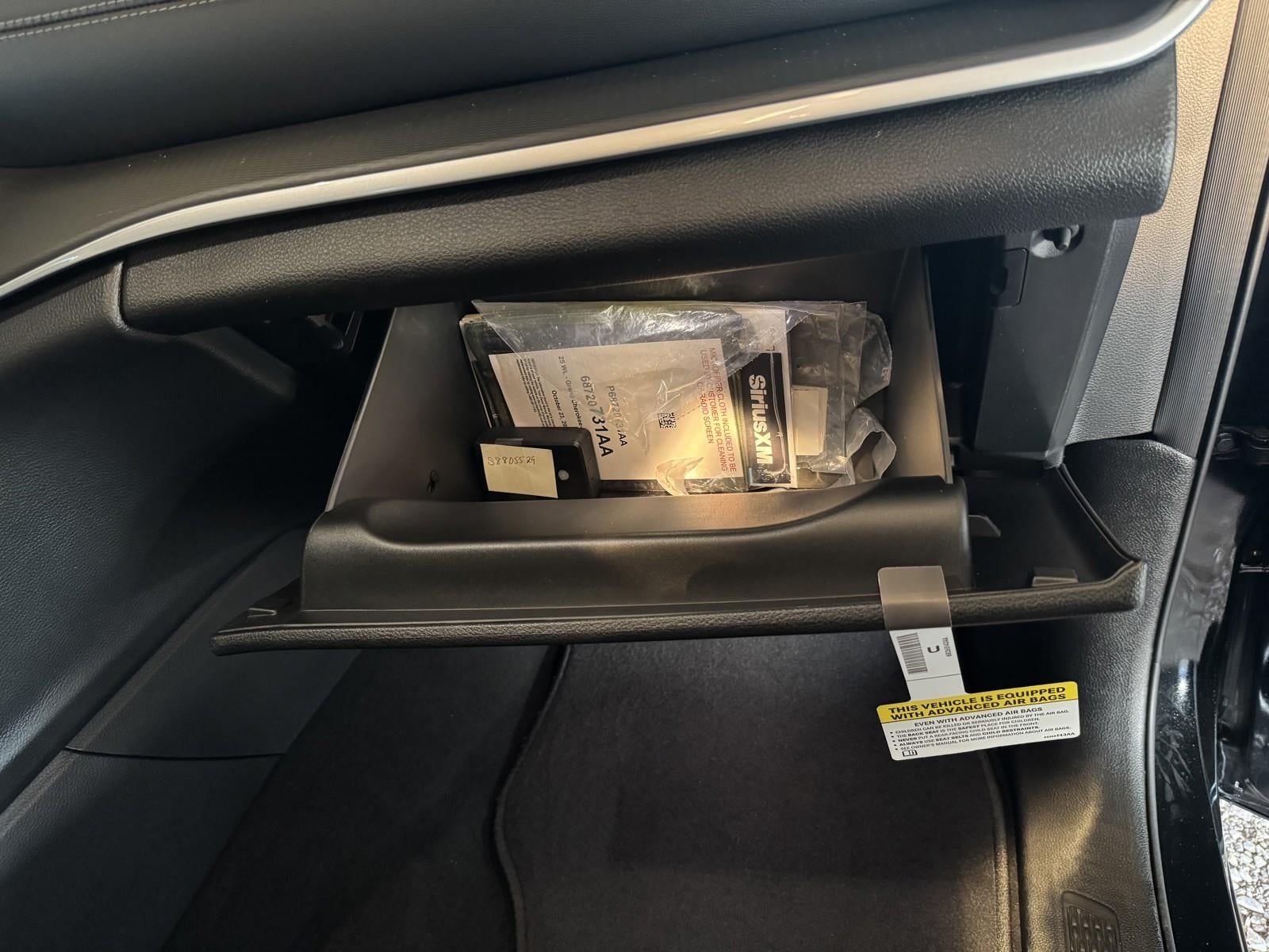 2025 Jeep Grand Cherokee GRAND CHEROKEE LAREDO 4X2