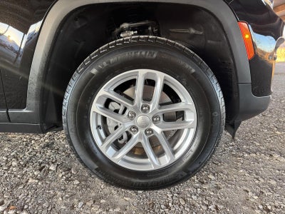 2025 Jeep Grand Cherokee GRAND CHEROKEE LAREDO 4X2