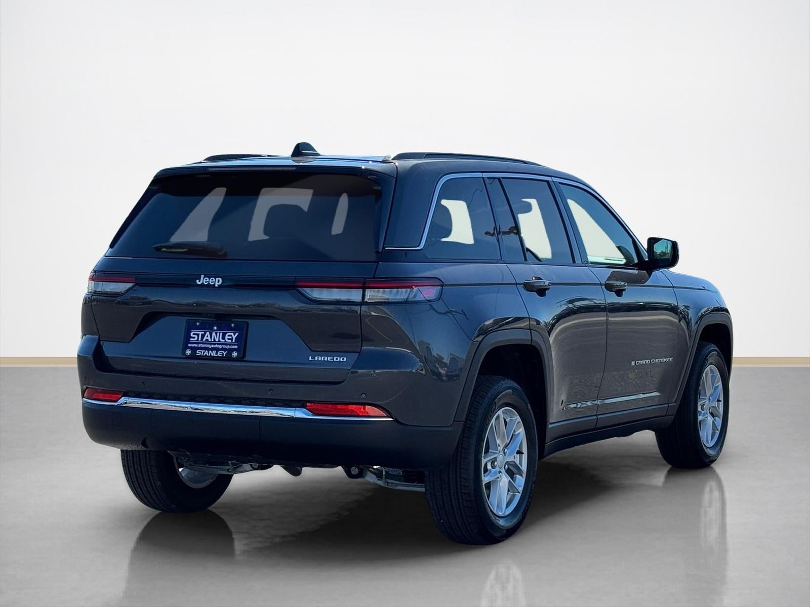 2026 Jeep Grand Cherokee GRAND CHEROKEE LAREDO X 4X2