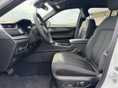 2026 Jeep Grand Cherokee GRAND CHEROKEE LAREDO 4X2