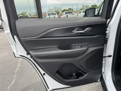 2026 Jeep Grand Cherokee GRAND CHEROKEE LAREDO 4X2