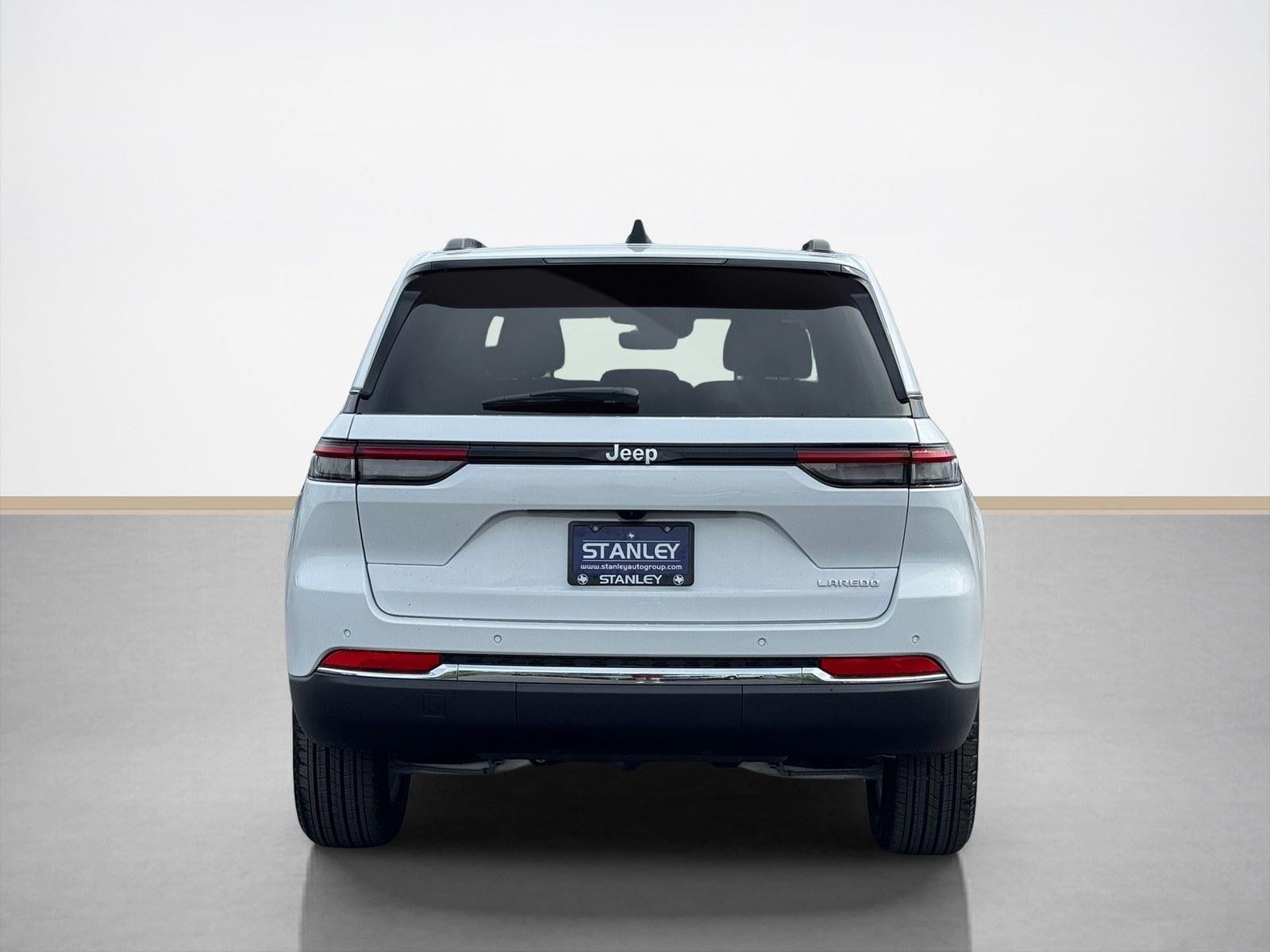 2026 Jeep Grand Cherokee GRAND CHEROKEE LAREDO 4X2