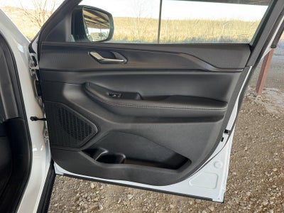 2026 Jeep Grand Cherokee GRAND CHEROKEE LAREDO X 4X2