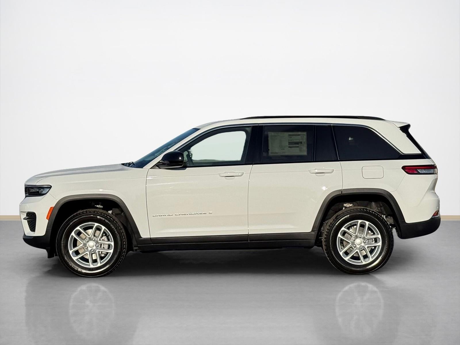 2026 Jeep Grand Cherokee GRAND CHEROKEE LAREDO X 4X2