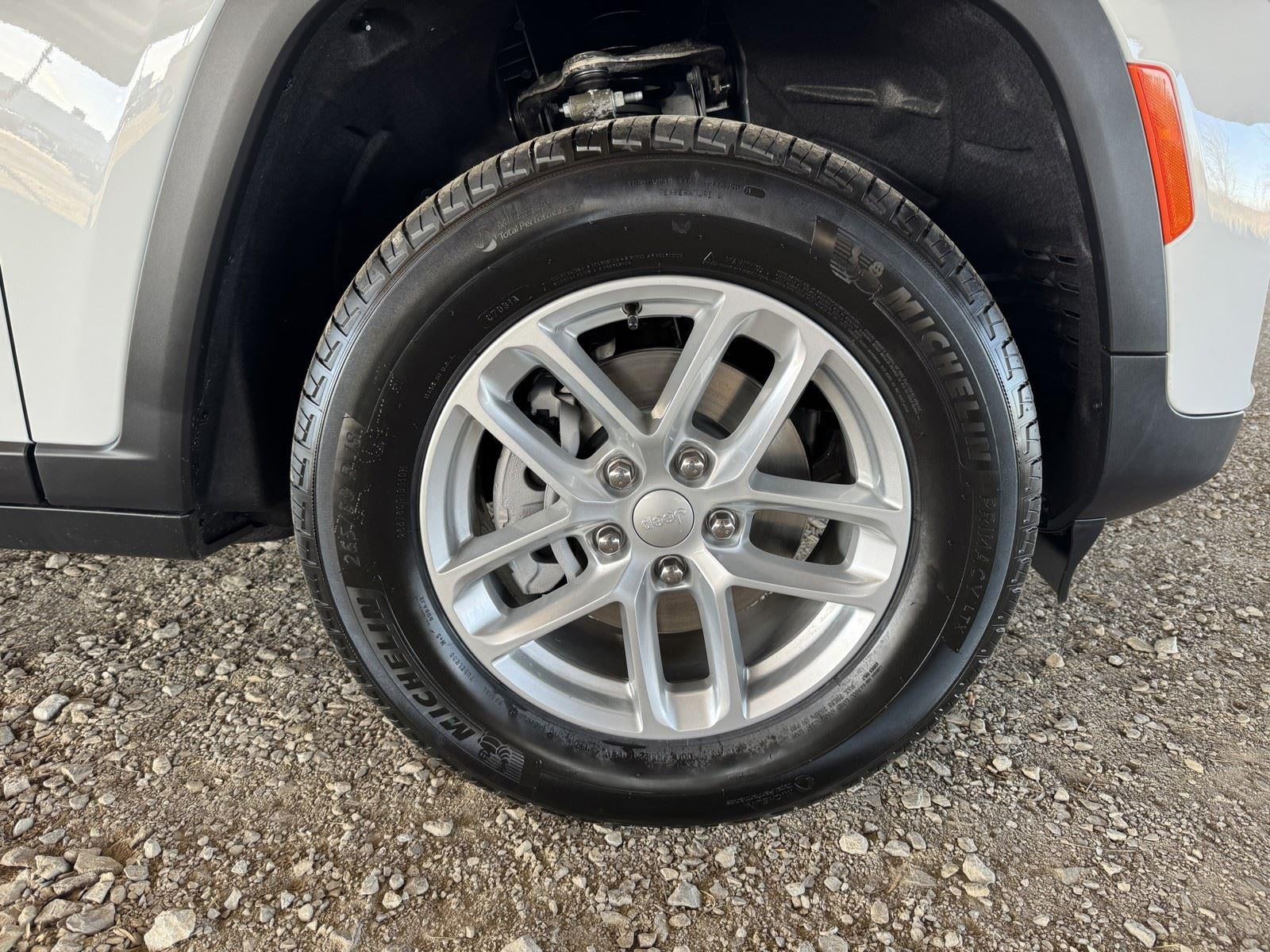 2026 Jeep Grand Cherokee GRAND CHEROKEE LAREDO X 4X2
