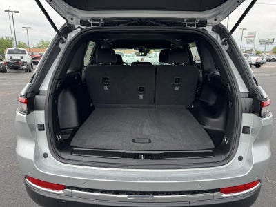 2026 Jeep Grand Cherokee GRAND CHEROKEE LAREDO 4X2