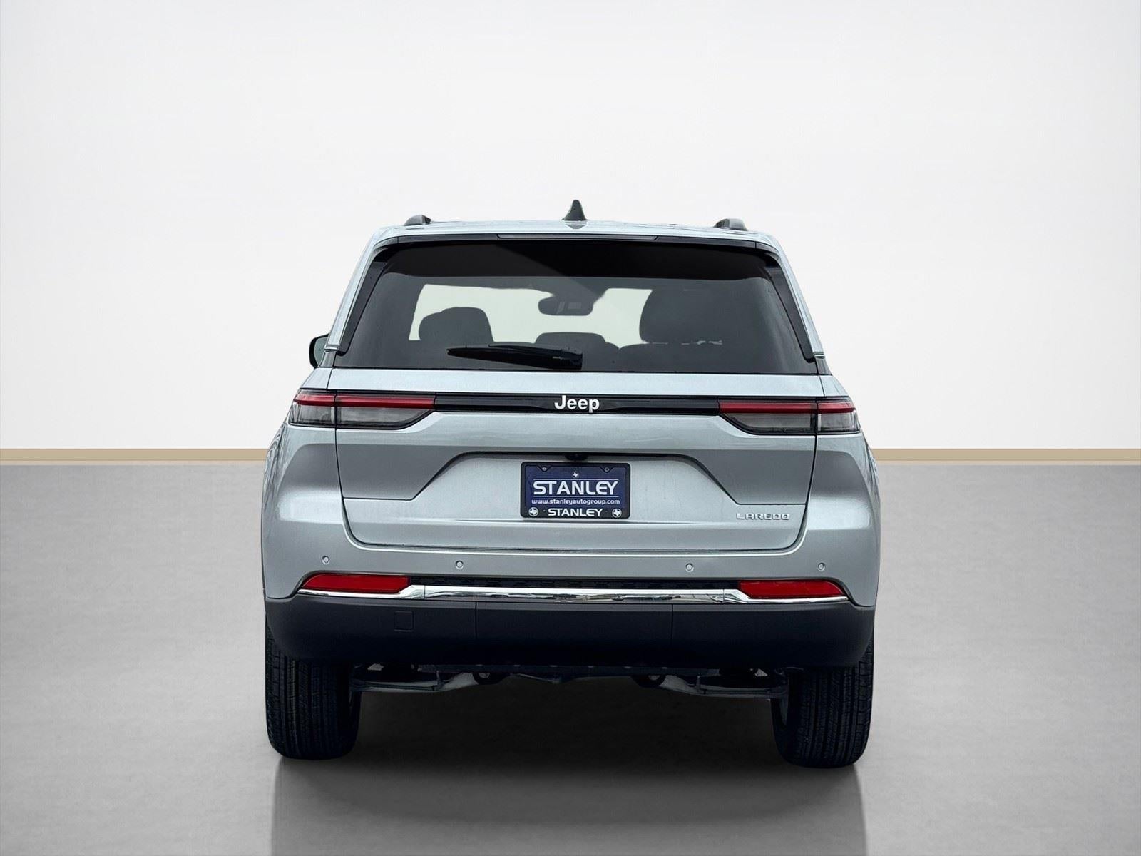 2026 Jeep Grand Cherokee GRAND CHEROKEE LAREDO 4X2