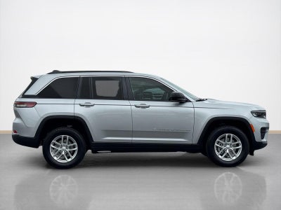 2026 Jeep Grand Cherokee GRAND CHEROKEE LAREDO 4X2