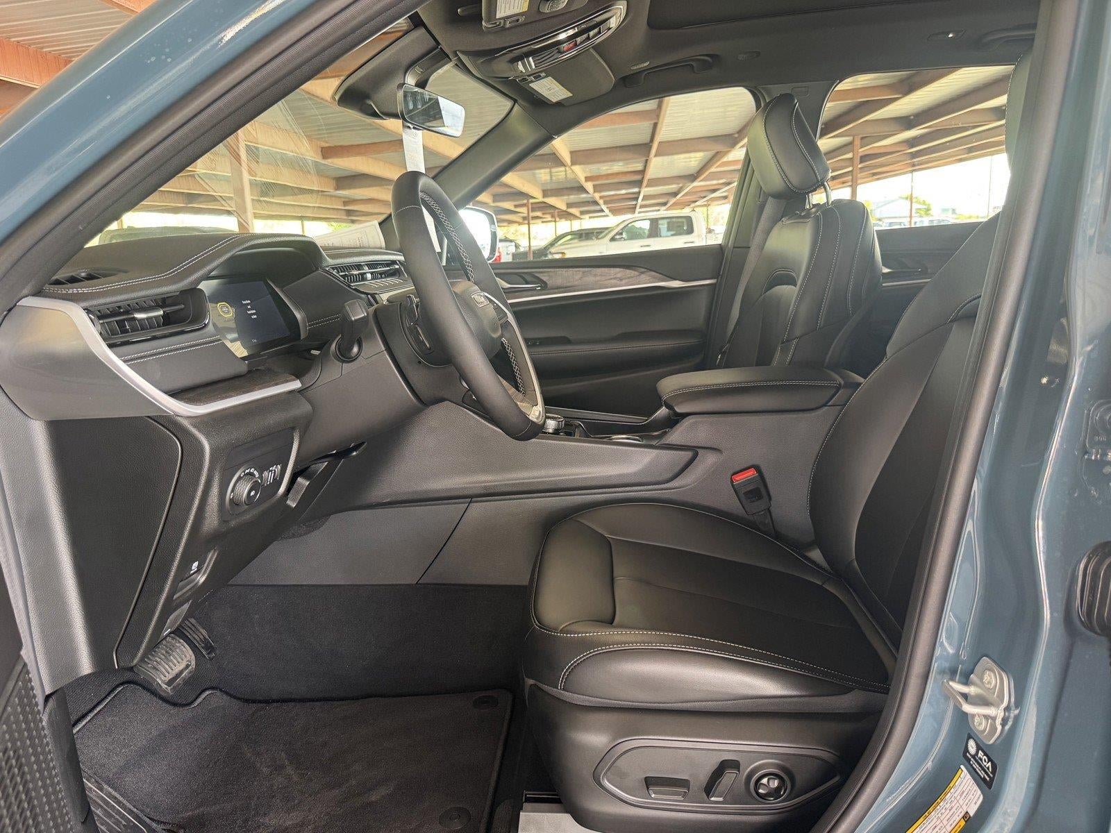 2027 Jeep Grand Cherokee GRAND CHEROKEE LIMITED 4X2