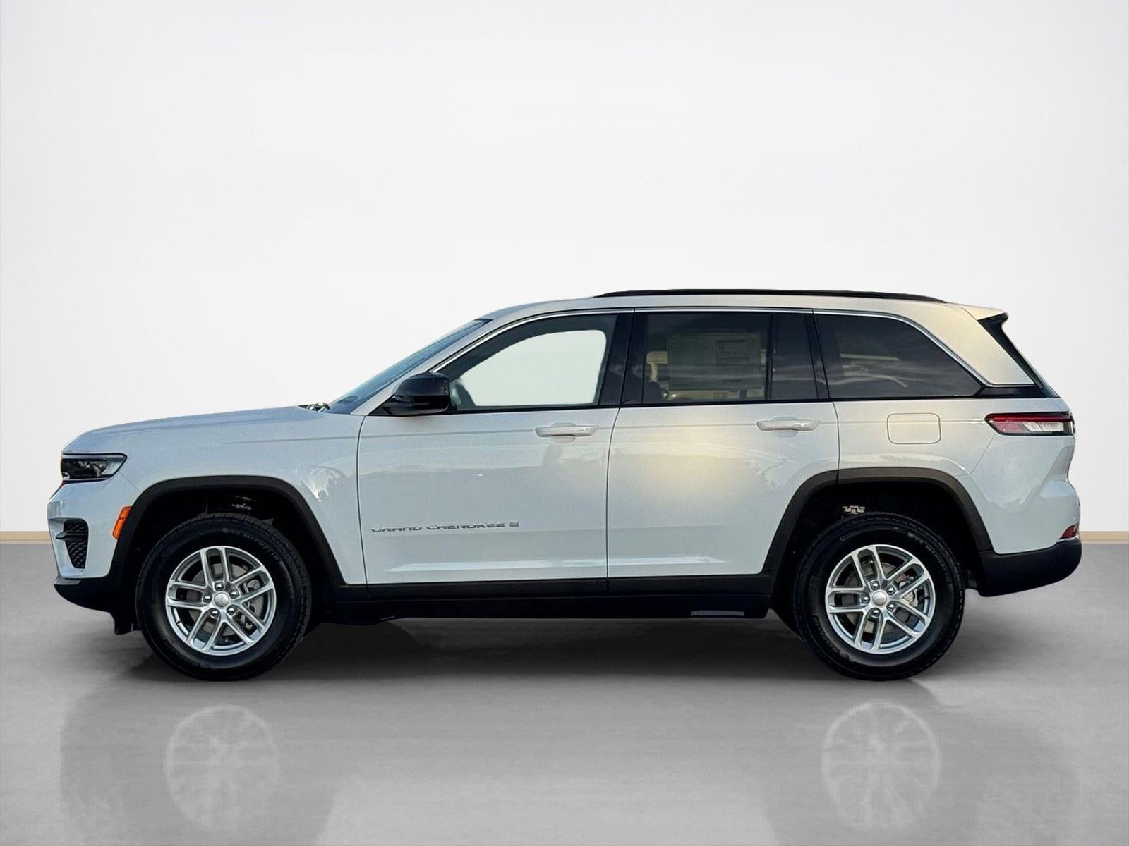 2026 Jeep Grand Cherokee GRAND CHEROKEE LAREDO 4X4