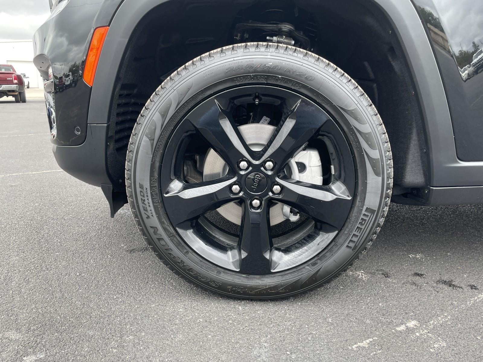 2025 Jeep Grand Cherokee GRAND CHEROKEE LIMITED 4X4