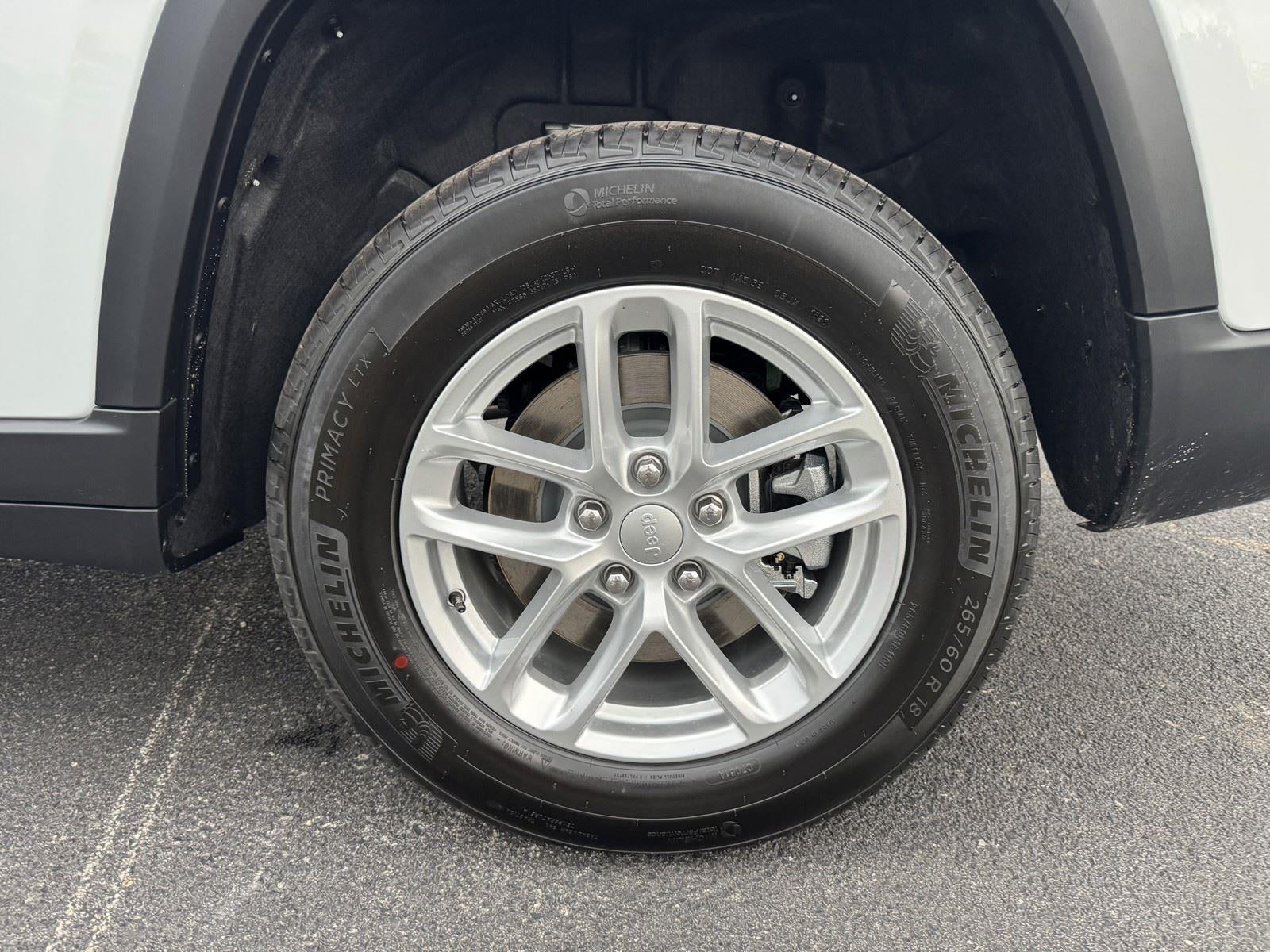 2026 Jeep Grand Cherokee GRAND CHEROKEE L LAREDO 4X2