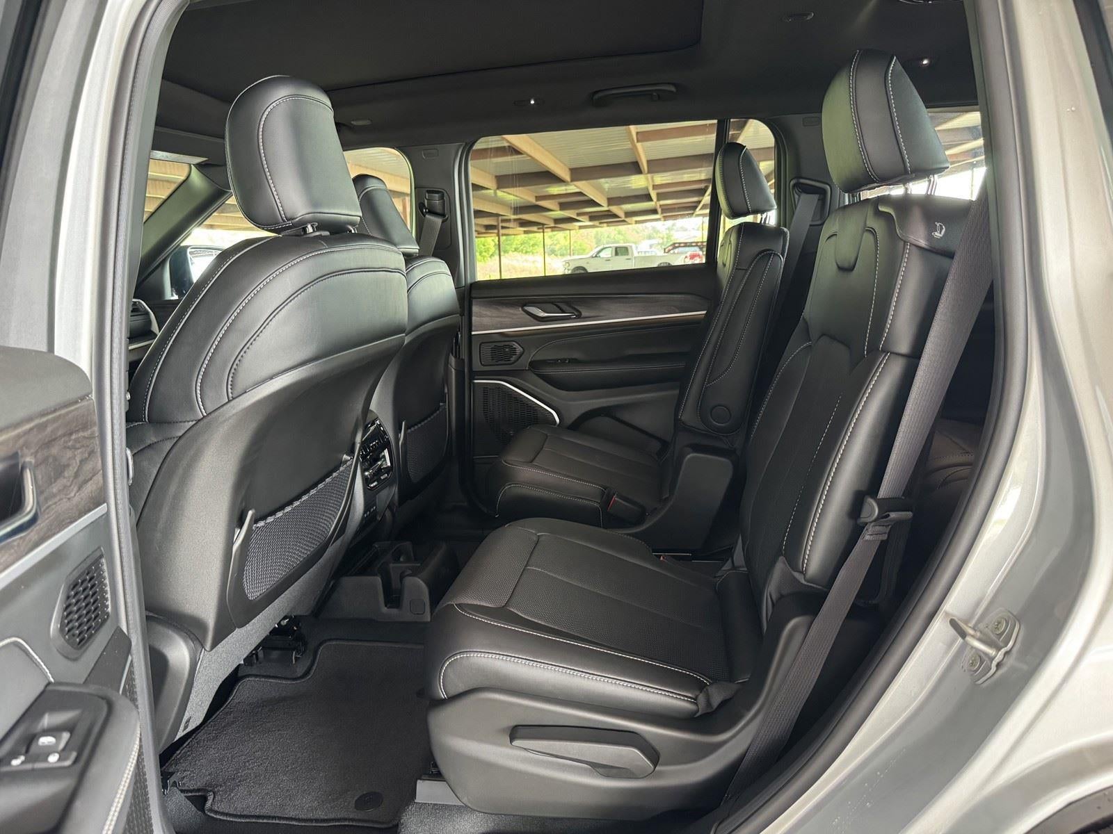 2026 Jeep Grand Cherokee GRAND CHEROKEE L LIMITED RESERVE 4X4