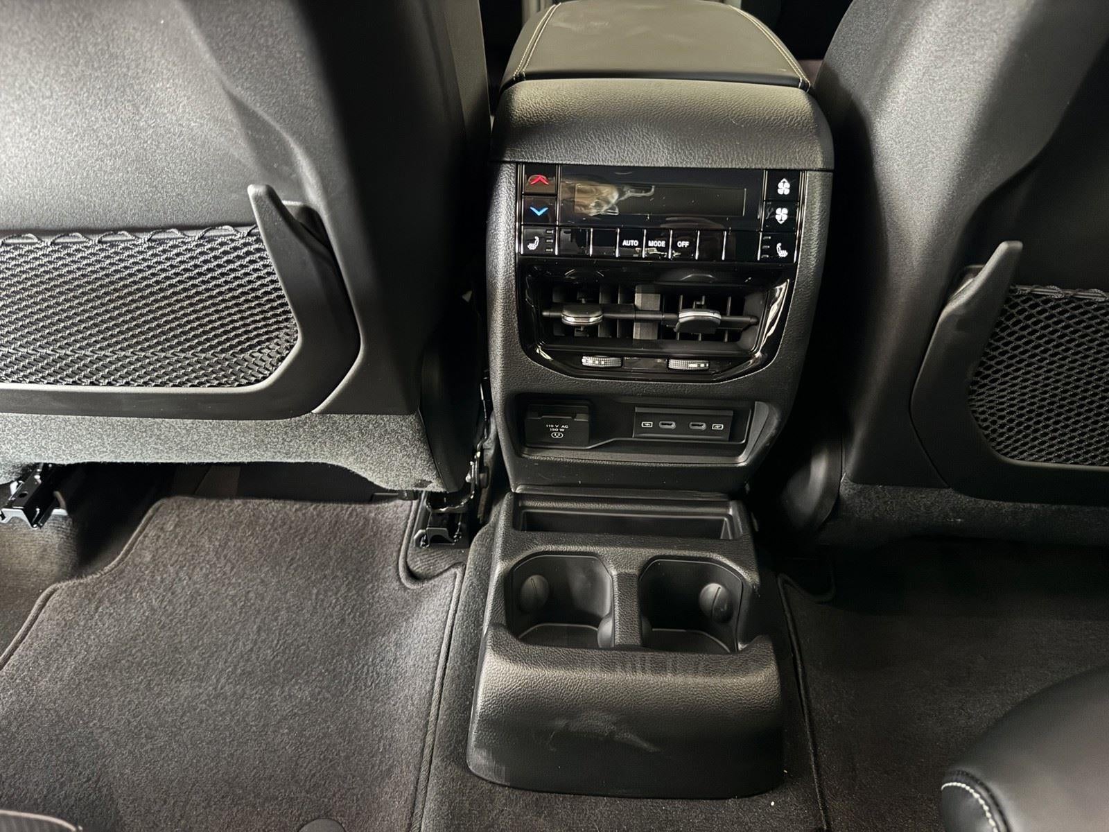 2026 Jeep Grand Cherokee GRAND CHEROKEE L LIMITED RESERVE 4X4