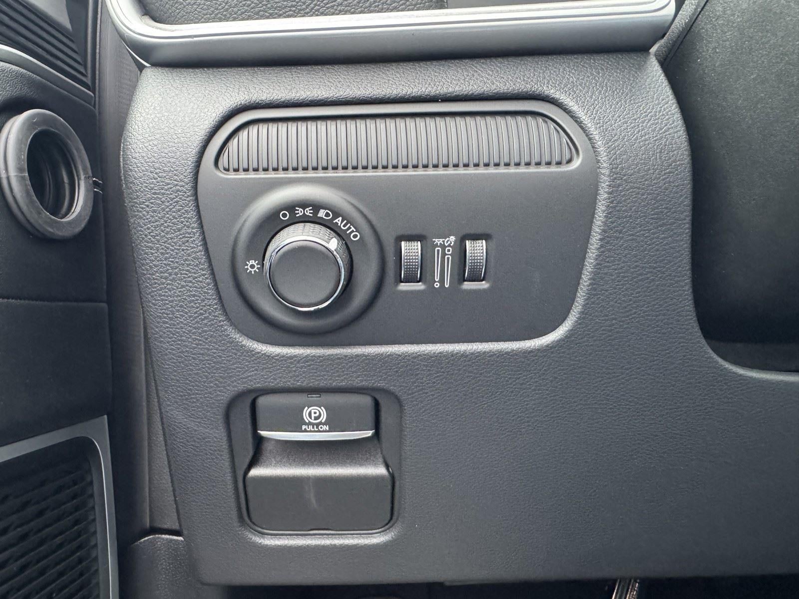 2026 Jeep Grand Wagoneer GRAND WAGONEER UPLAND 4X4