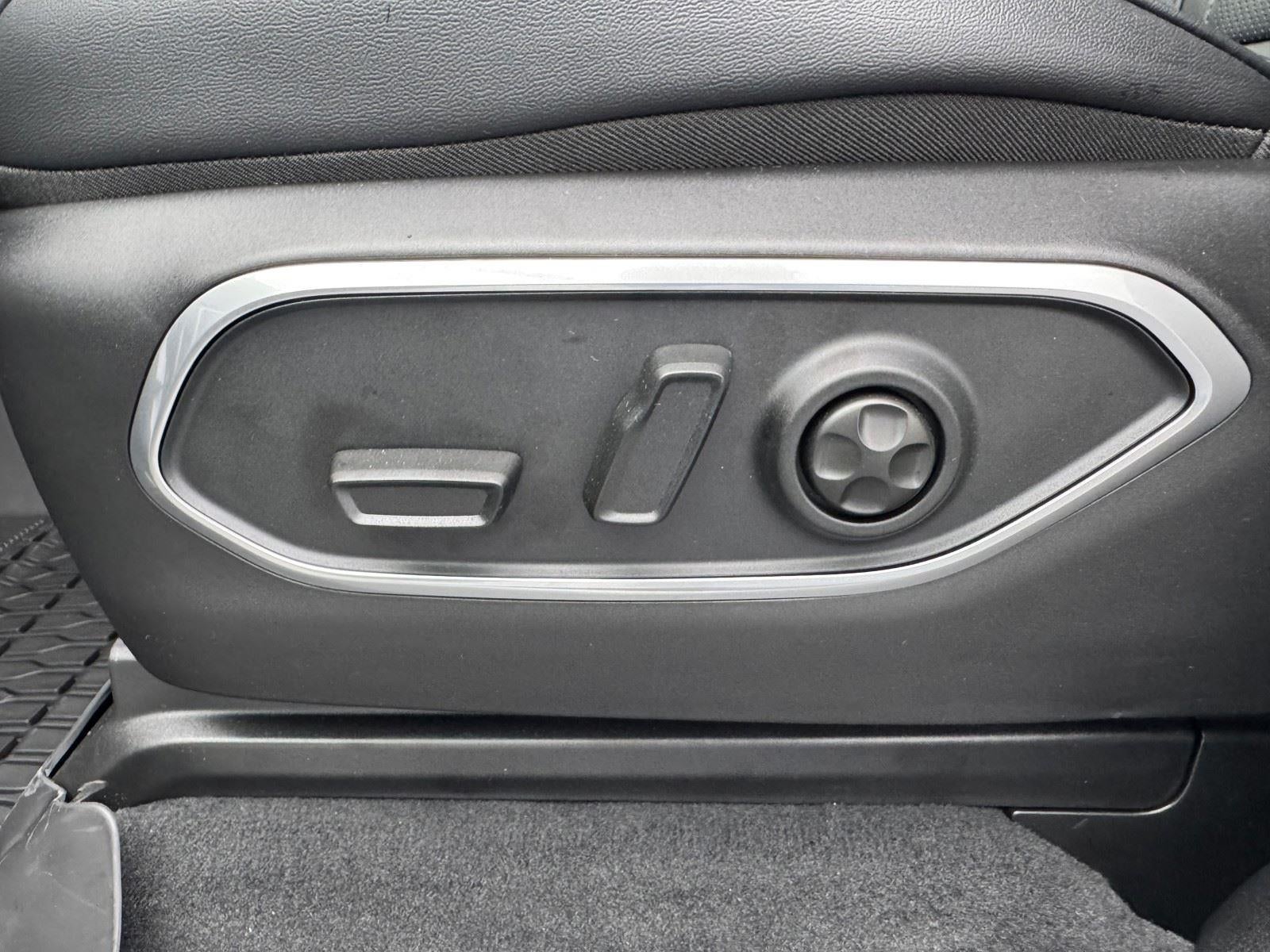 2026 Jeep Grand Wagoneer GRAND WAGONEER UPLAND 4X4