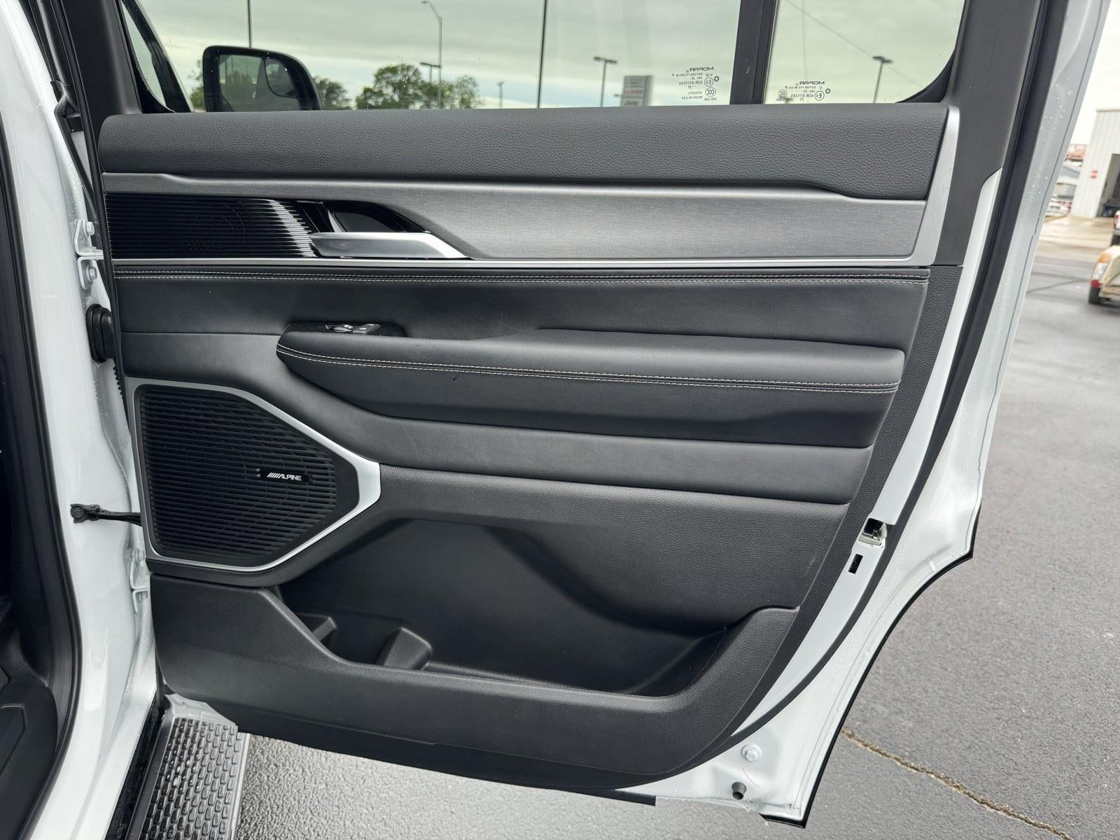 2026 Jeep Grand Wagoneer GRAND WAGONEER UPLAND 4X4