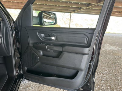 2026 RAM 1500 RAM 1500 TRADESMAN CREW CAB 4X4 5'7' BOX