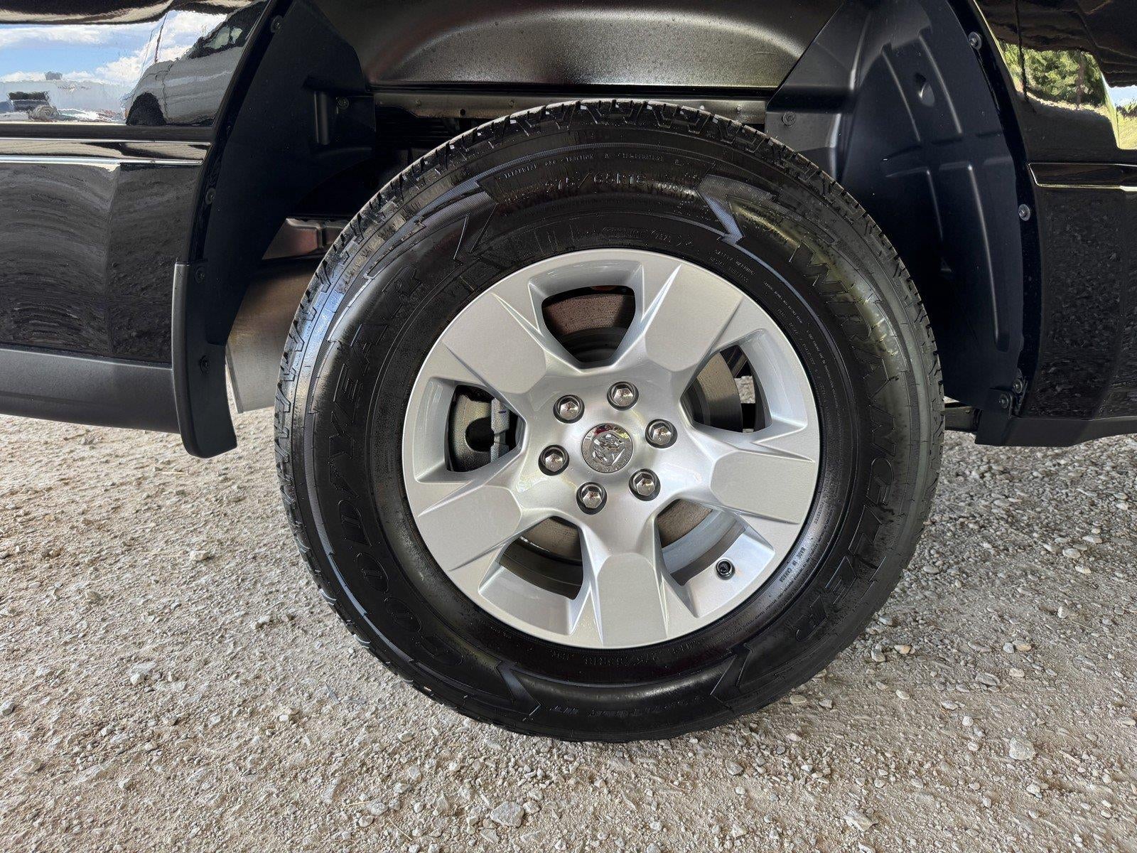 2026 RAM 1500 RAM 1500 TRADESMAN CREW CAB 4X4 5'7' BOX