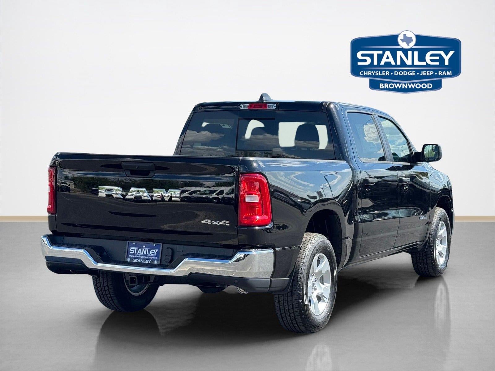 2026 RAM 1500 RAM 1500 TRADESMAN CREW CAB 4X4 5'7' BOX