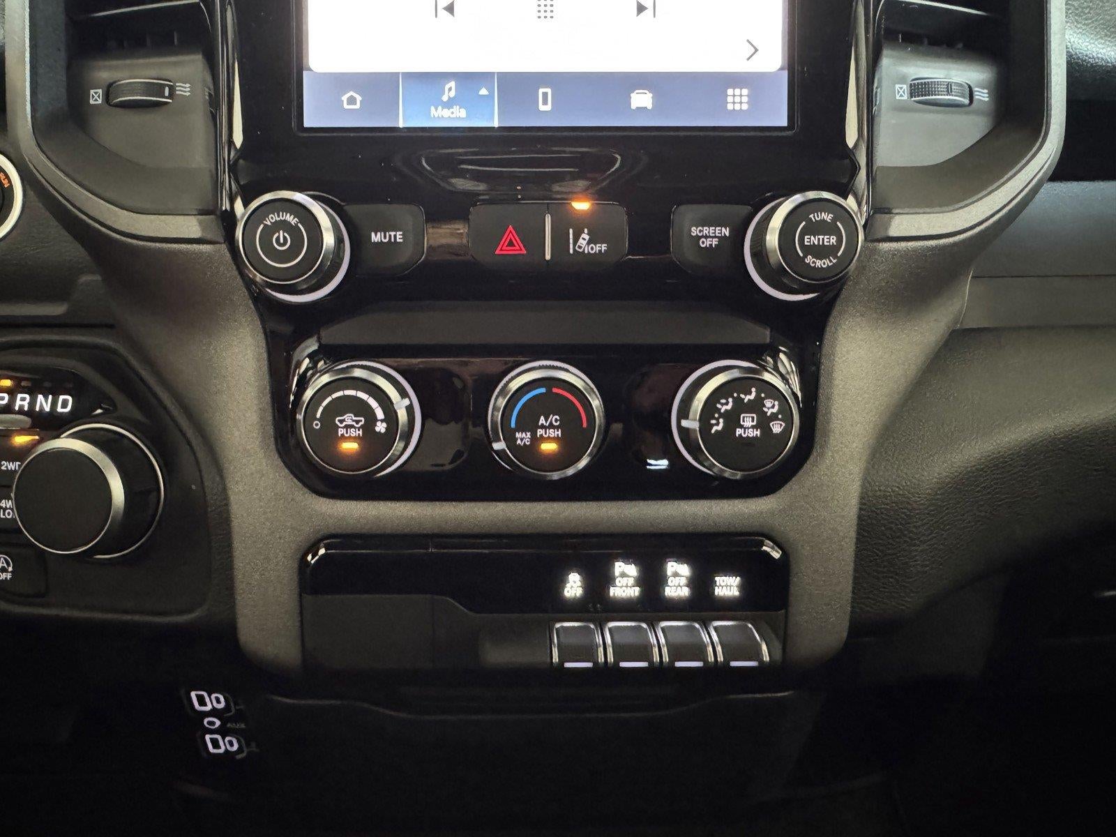 2026 RAM 1500 RAM 1500 TRADESMAN CREW CAB 4X4 5'7' BOX