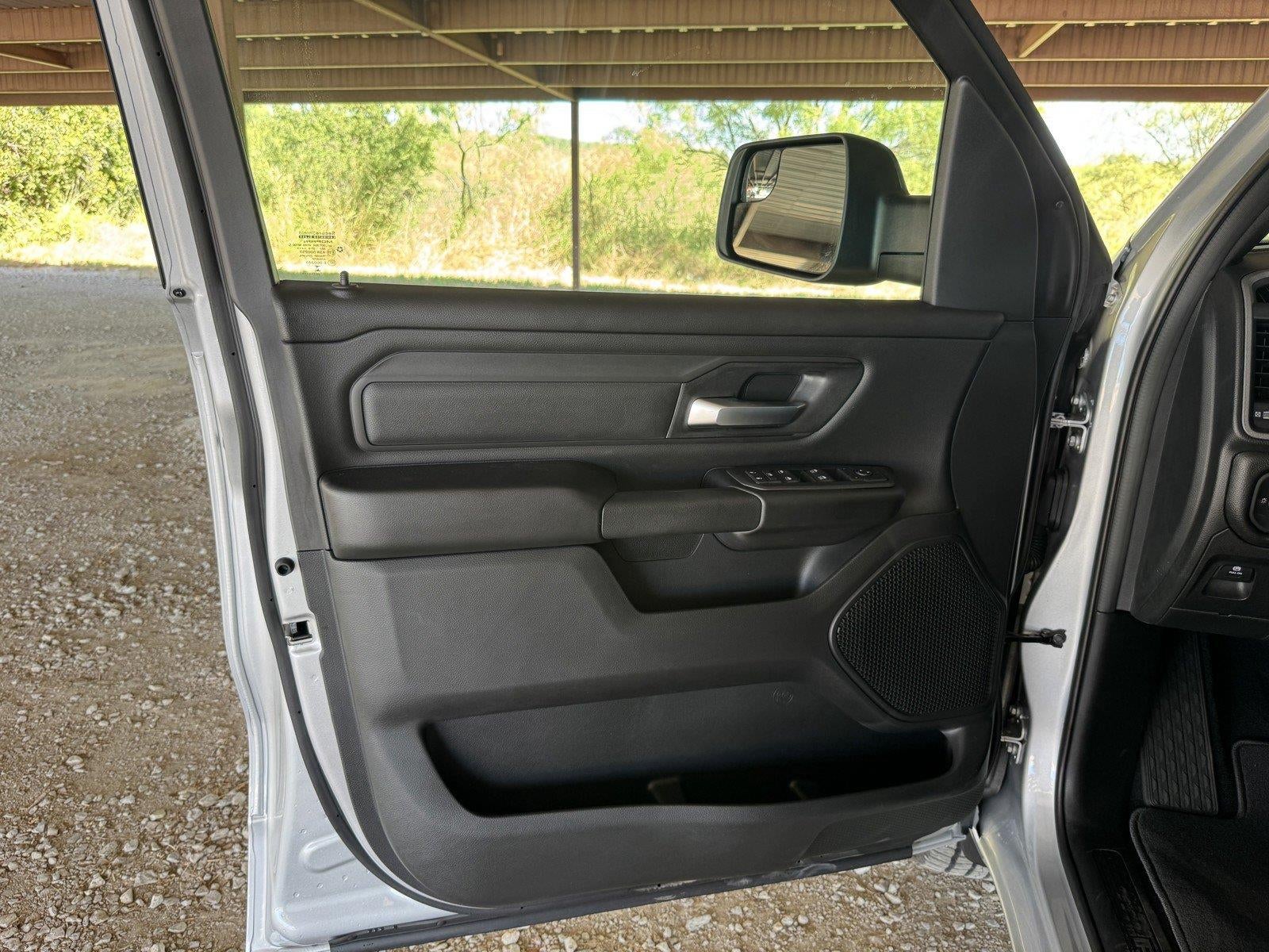 2026 RAM 1500 RAM 1500 TRADESMAN CREW CAB 4X4 5'7' BOX