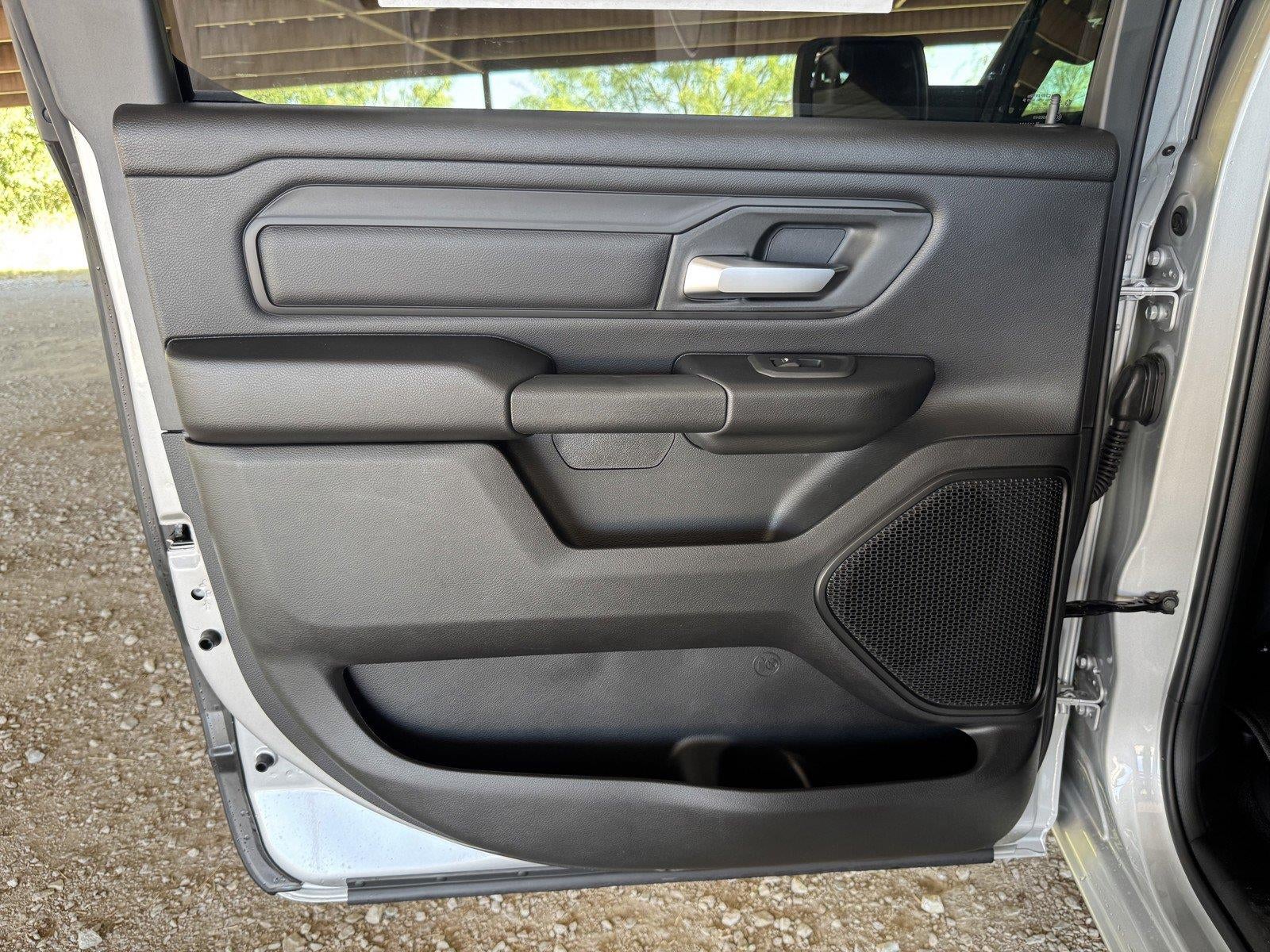 2026 RAM 1500 RAM 1500 TRADESMAN CREW CAB 4X4 5'7' BOX